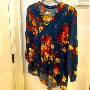 Floral and navy high-low top